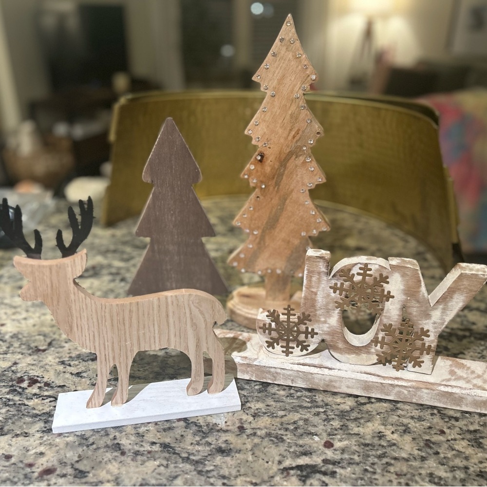 Wooden Christmas Decor